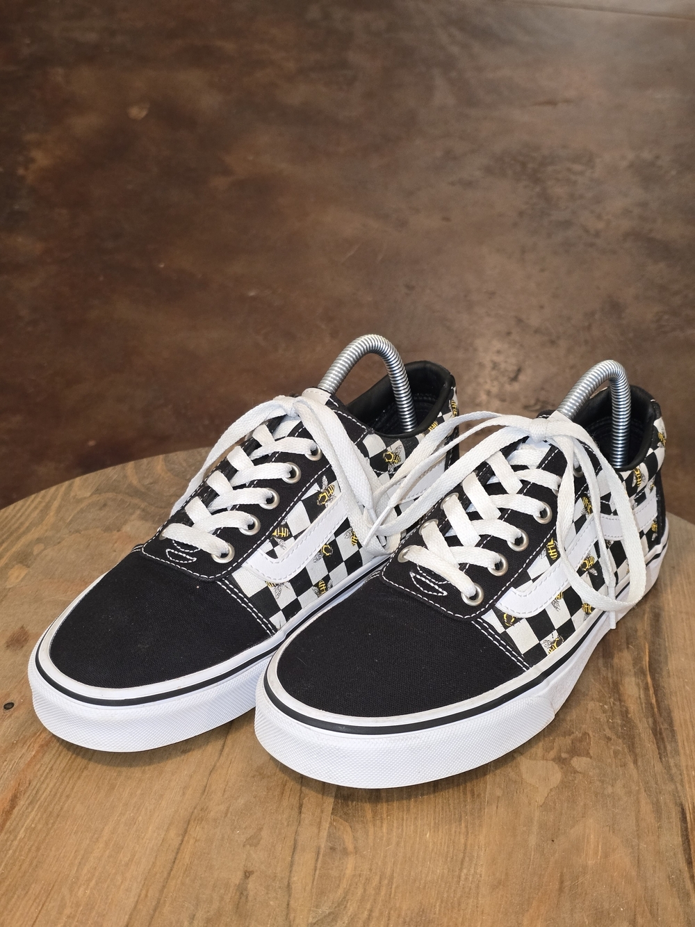 VANS Old Skool Bee Checkerboard Black White Sneakers M6 W8.5